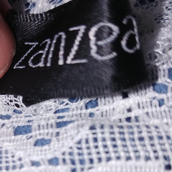 Lace Smock - Picture 2 of 3